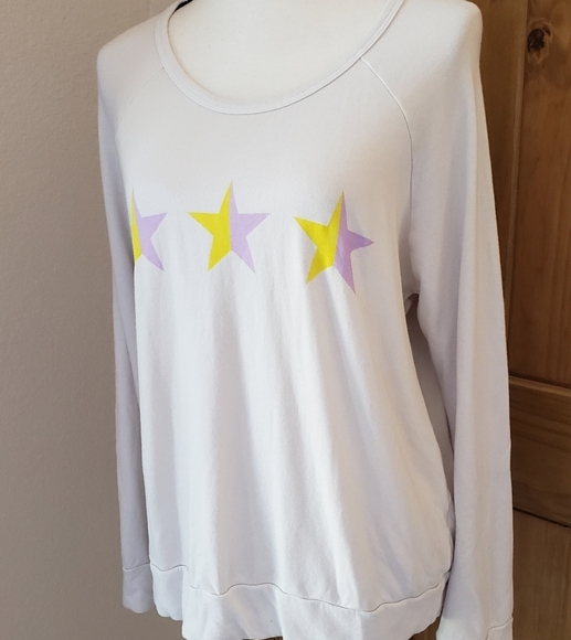 Sundry Stars Lightweight Pullover Top - Picture 2 of 6